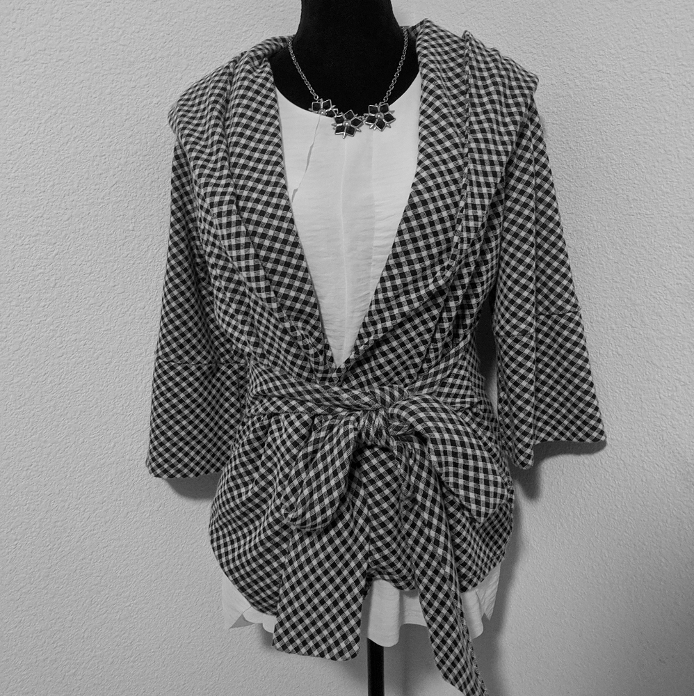 Gingham cardigan with hood
